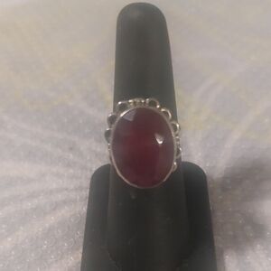 Sterling Silver Elegant  Genuine Garnet Red Gemstone Ring Sz6.5